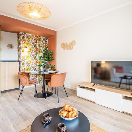 Au Calme De L'Iris - Clim - Garage - Wifi - Tramway Apartment Avignon Bagian luar foto