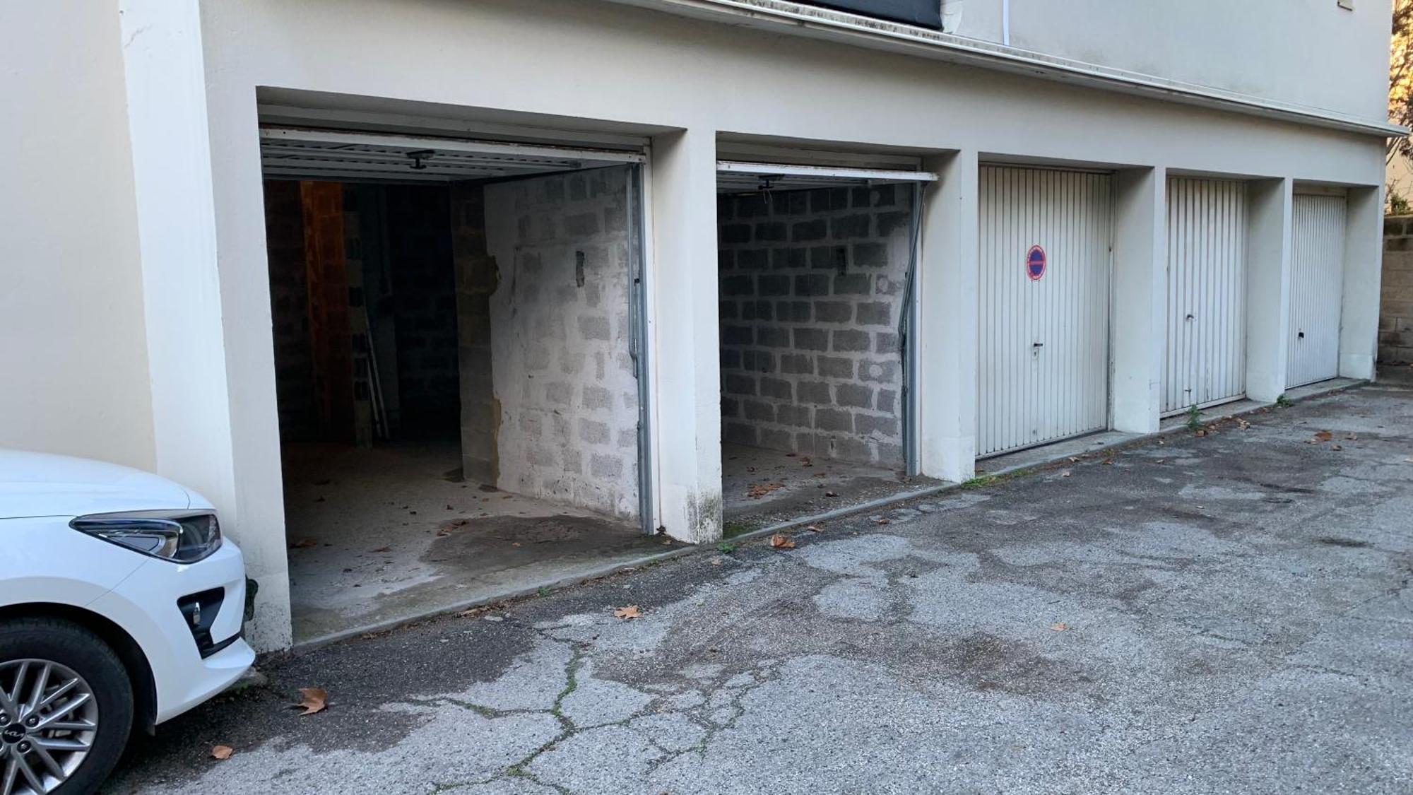 Au Calme De L'Iris - Clim - Garage - Wifi - Tramway Apartment Avignon Bagian luar foto